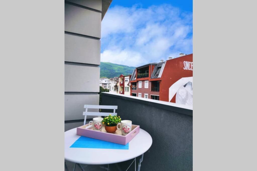 Centar One Apartmant Скопие Екстериор снимка